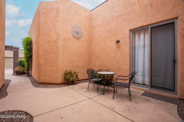 123 Geary Road, Tubac, AZ 85646