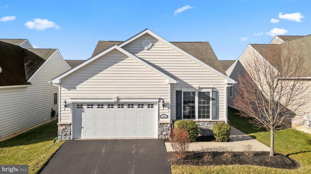 25 HENGST FARM LN, Smyrna, DE 19977