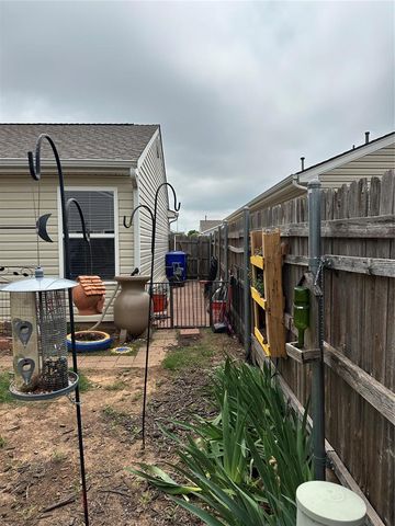409 Calla Lily Lane, Norman, OK 73069