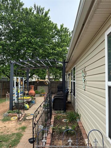 409 Calla Lily Lane, Norman, OK 73069