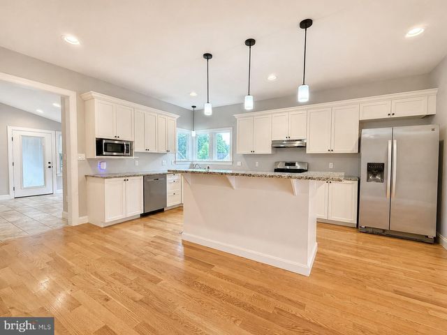202 S 2ND ST, Lewisburg, PA 17837
