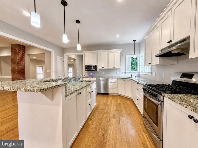 202 S 2ND ST, Lewisburg, PA 17837