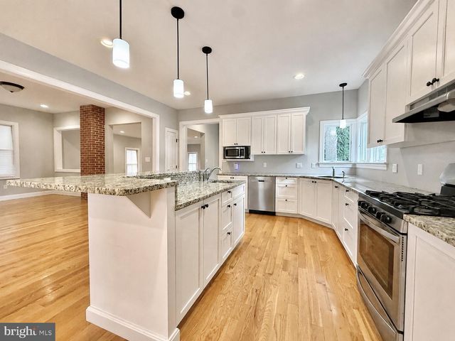 202 S 2ND ST, Lewisburg, PA 17837