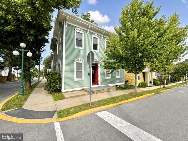 202 S 2ND ST, Lewisburg, PA 17837