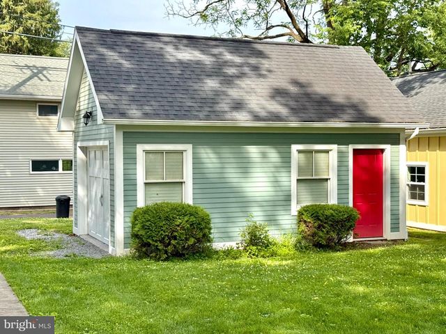 202 S 2ND ST, Lewisburg, PA 17837