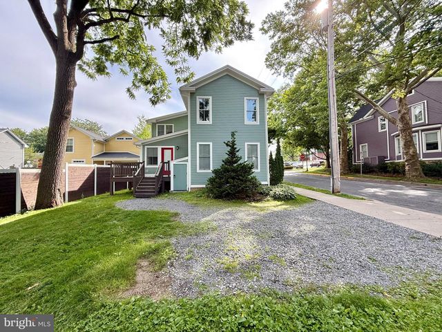 202 S 2ND ST, Lewisburg, PA 17837