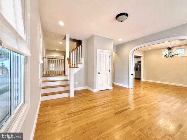 202 S 2ND ST, Lewisburg, PA 17837