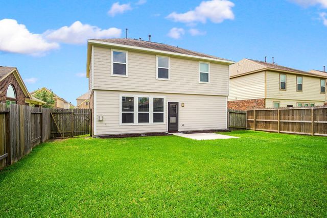 5215 Espuela Lane, Baytown, TX 77521