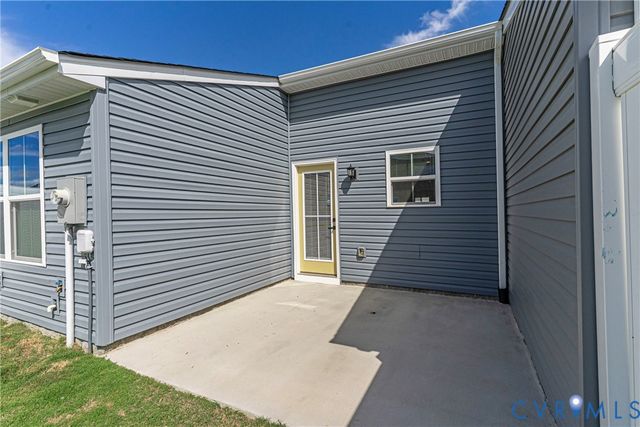 7254 Peyton Randolph Ln, New Kent, VA 23124