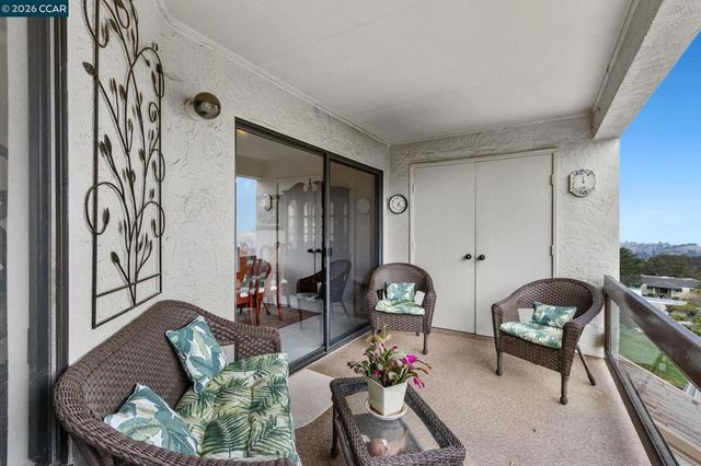 3258 Ptarmigan Dr 3B, Walnut Creek, CA 94595
