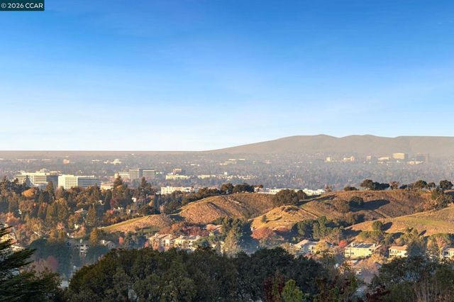 3258 Ptarmigan Dr 3B, Walnut Creek, CA 94595