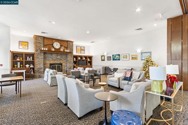 3258 Ptarmigan Dr 3B, Walnut Creek, CA 94595