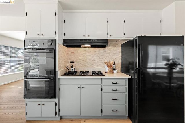 1218 Yuba Ave, San Pablo, CA 94806