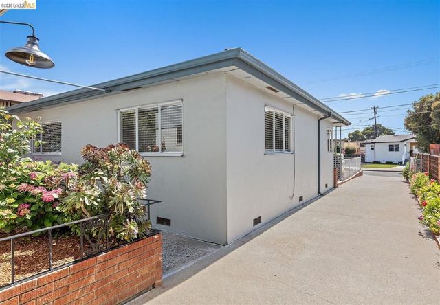 1218 Yuba Ave, San Pablo, CA 94806