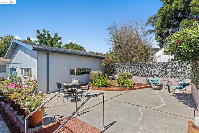 1218 Yuba Ave, San Pablo, CA 94806