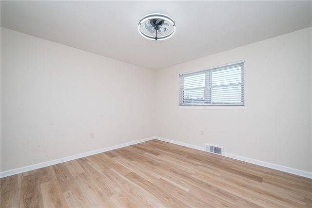 101 Meadow St, Peters Twp, PA 15317