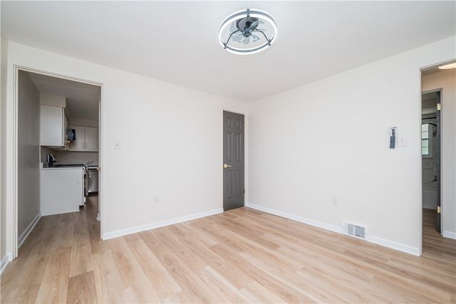 101 Meadow St, Peters Twp, PA 15317