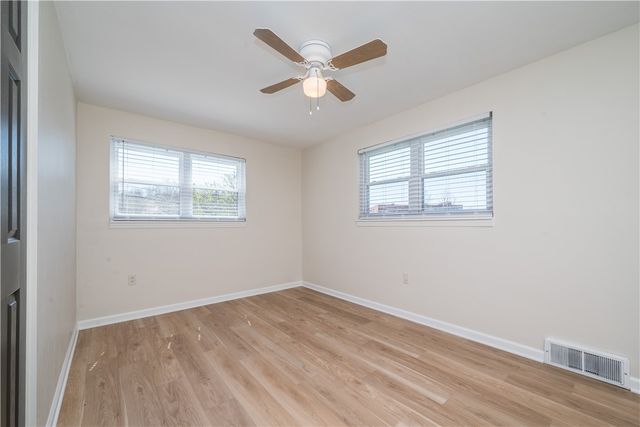 101 Meadow St, Peters Twp, PA 15317