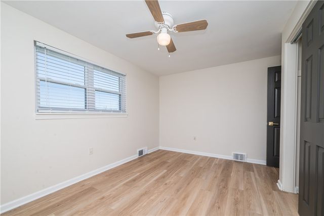 101 Meadow St, Peters Twp, PA 15317