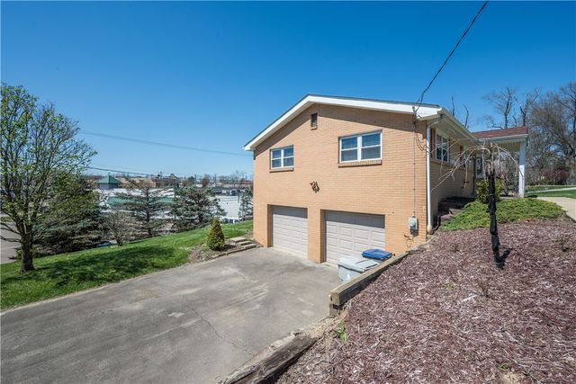 101 Meadow St, Peters Twp, PA 15317