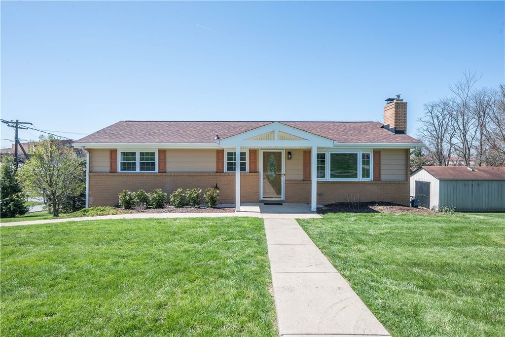 101 Meadow St, Peters Twp, PA 15317