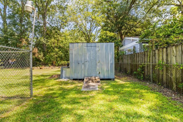 5626 Dobson Street, North Charleston, SC 29406