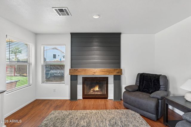 4719 E ROCKLEDGE Road, Phoenix, AZ 85044