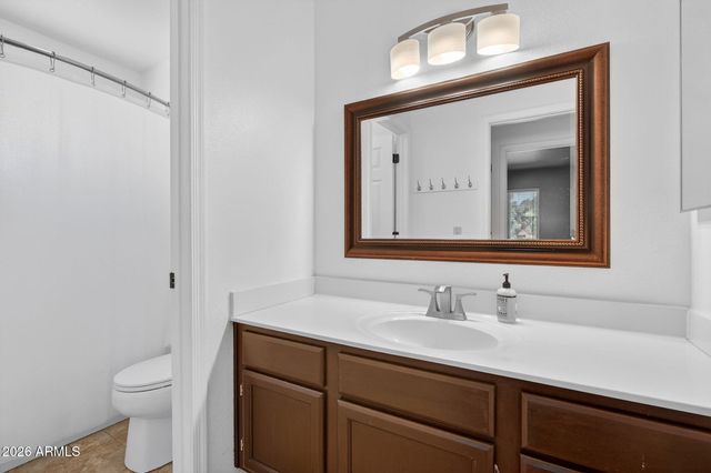 4719 E ROCKLEDGE Road, Phoenix, AZ 85044