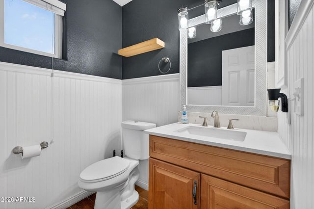 4719 E ROCKLEDGE Road, Phoenix, AZ 85044