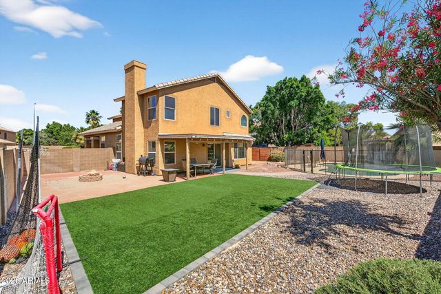 4719 E ROCKLEDGE Road, Phoenix, AZ 85044