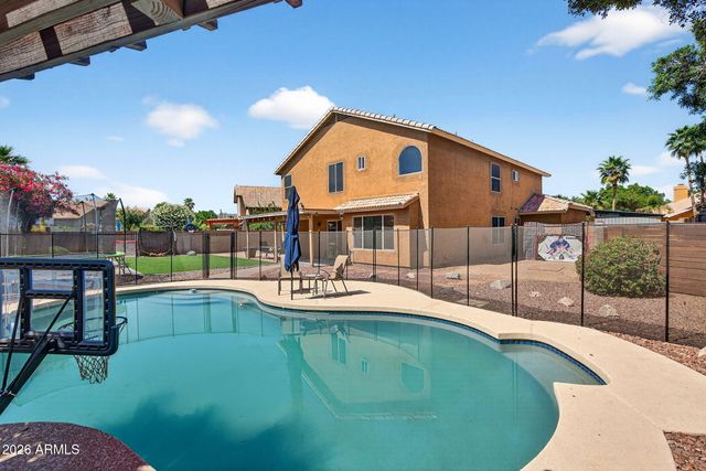 4719 E ROCKLEDGE Road, Phoenix, AZ 85044