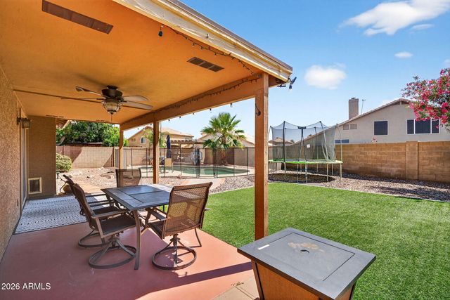 4719 E ROCKLEDGE Road, Phoenix, AZ 85044