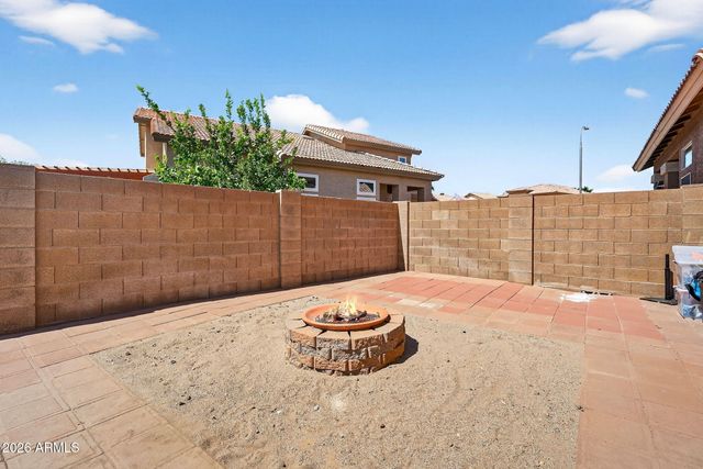 4719 E ROCKLEDGE Road, Phoenix, AZ 85044