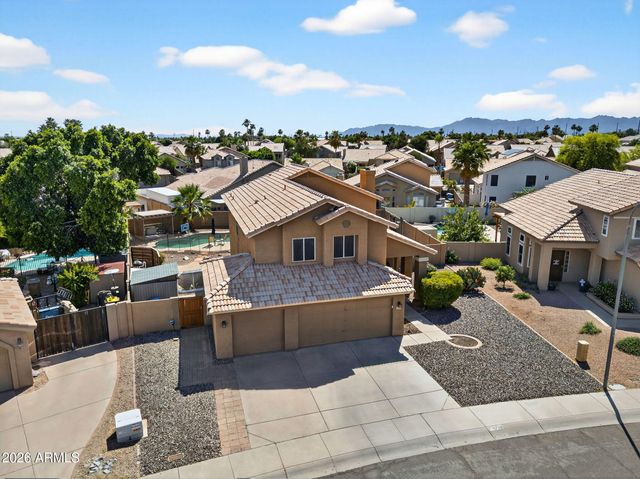 4719 E ROCKLEDGE Road, Phoenix, AZ 85044