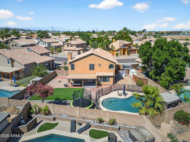 4719 E ROCKLEDGE Road, Phoenix, AZ 85044