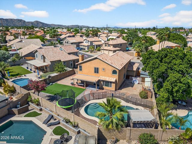 4719 E ROCKLEDGE Road, Phoenix, AZ 85044