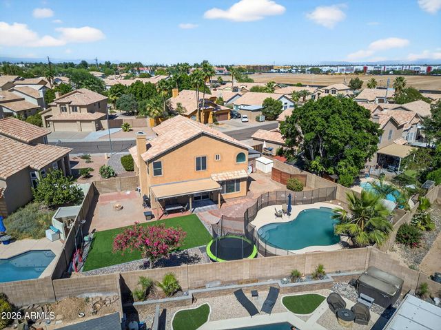 4719 E ROCKLEDGE Road, Phoenix, AZ 85044