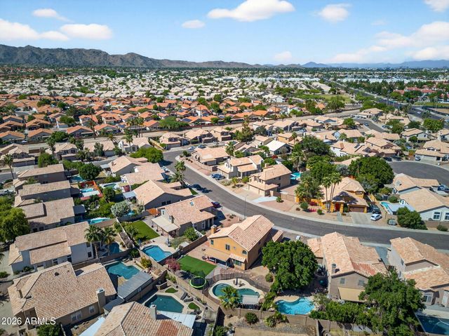 4719 E ROCKLEDGE Road, Phoenix, AZ 85044