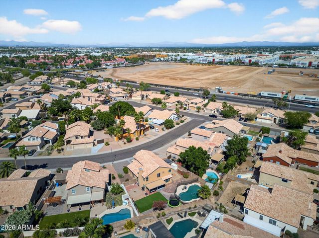 4719 E ROCKLEDGE Road, Phoenix, AZ 85044