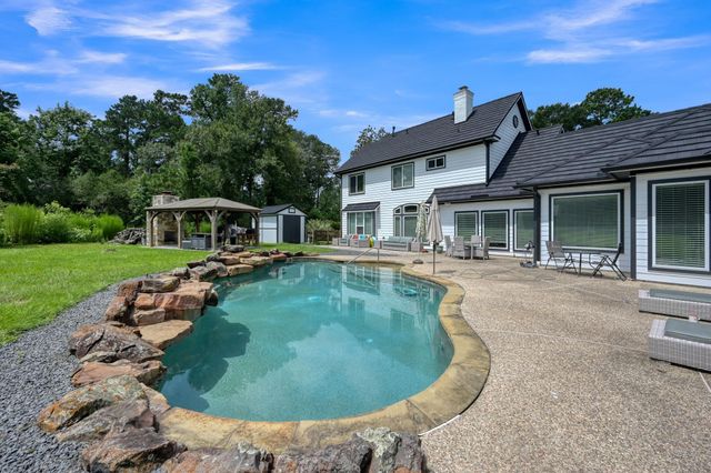 15249 Saddlewood Drive, Conroe, TX 77384