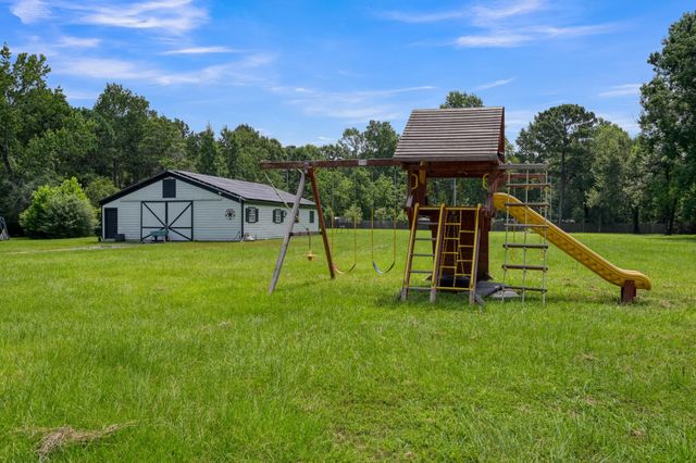15249 Saddlewood Drive, Conroe, TX 77384
