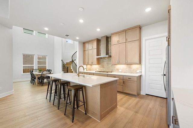 219 Craigends Yew LN, Dripping Springs, TX 78620