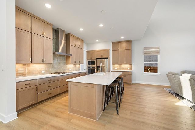 219 Craigends Yew LN, Dripping Springs, TX 78620