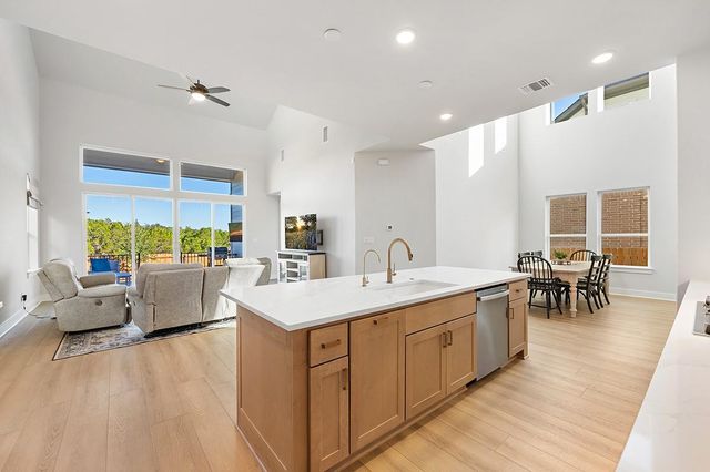 219 Craigends Yew LN, Dripping Springs, TX 78620