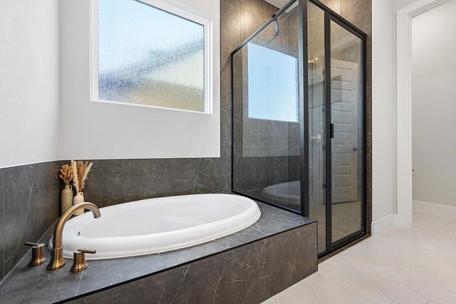 219 Craigends Yew LN, Dripping Springs, TX 78620