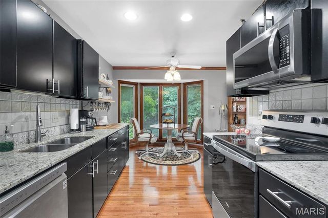 4686 Britcastle Drive, St Louis, MO 63128