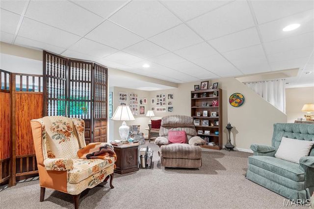 4686 Britcastle Drive, St Louis, MO 63128