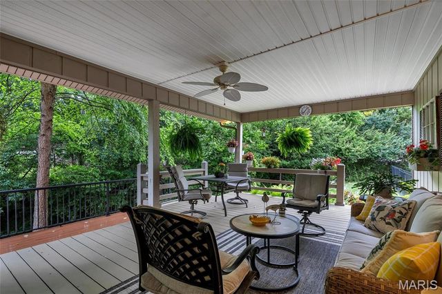 4686 Britcastle Drive, St Louis, MO 63128