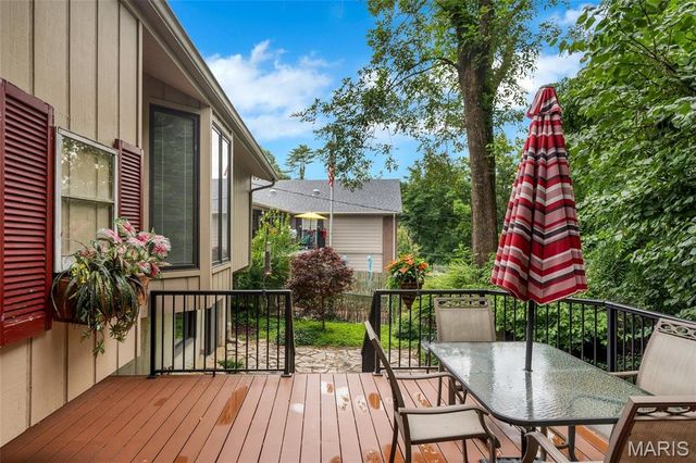4686 Britcastle Drive, St Louis, MO 63128