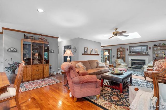 4686 Britcastle Drive, St Louis, MO 63128